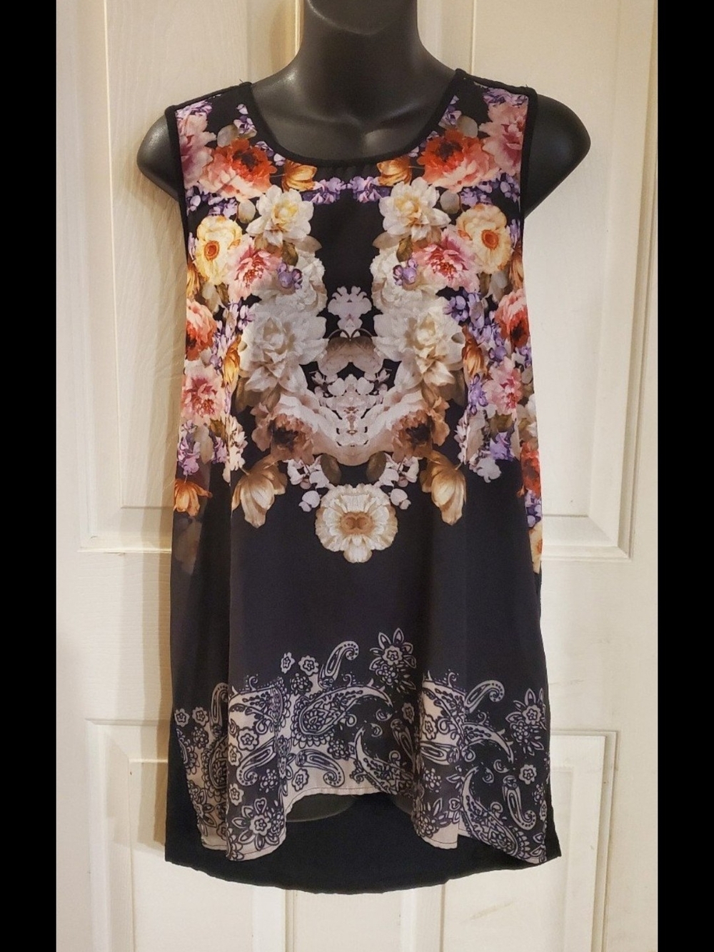 Floral Border Print Sleeveless Tunic - Black